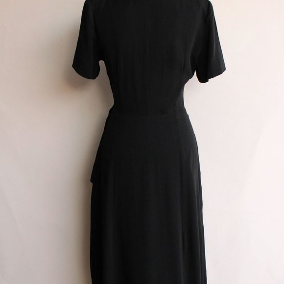 Vintage 1940s Dress / Black Rayon Dress With Shawl Collar, Front Peplum Shoulder - Picture 10 of 11